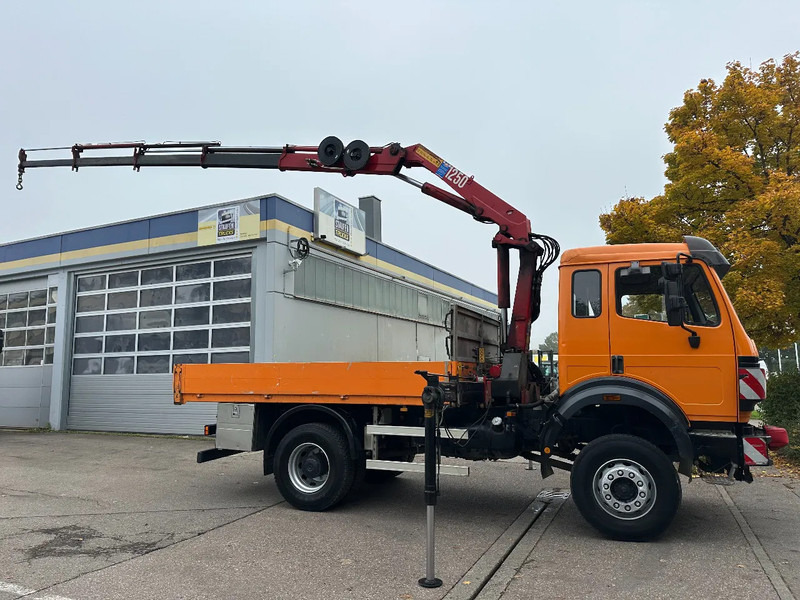 Mercedes-Benz SK 1824 AK*4x4*HMF 1253 K4 B3*Seilwinde - Lastbil med kran: billede 1 Mercedes-Benz SK 1824 AK*4x4*HMF 1253 K4 B3*Seilwinde - Lastbil med kran: billede 1
