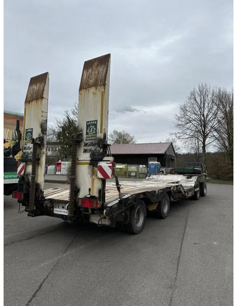 Müller-Mitteltal T4 4-Achs Tieflader Radmulden luftgefedert T4 4-Achs Tieflader Radmulden luftgefedert - Nedbygget platform påhængsvogn: billede 4 Müller-Mitteltal T4 4-Achs Tieflader Radmulden luftgefedert T4 4-Achs Tieflader Radmulden luftgefedert - Nedbygget platform påhængsvogn: billede 4