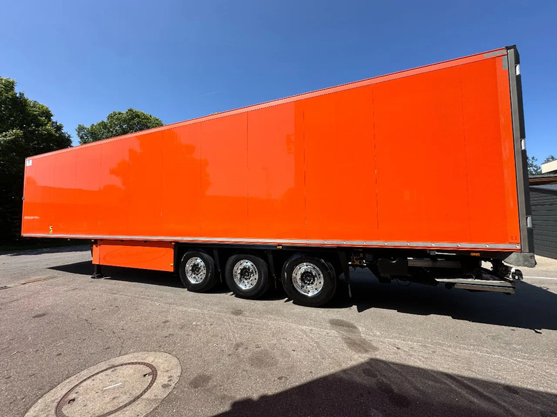 Schmitz Cargobull 3 x T-Kühl SLX*Spectrum*Bi-Temp*Doppelst.*LENK*LBW*blumenbreit*PHARMA - Kølevogn sættevogn: billede 2 Schmitz Cargobull 3 x T-Kühl SLX*Spectrum*Bi-Temp*Doppelst.*LENK*LBW*blumenbreit*PHARMA - Kølevogn sættevogn: billede 2