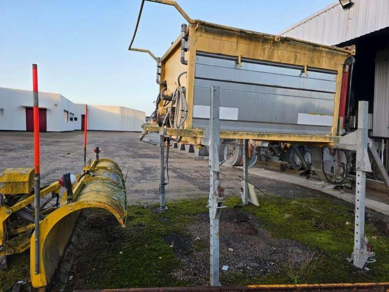 SALEUSE + LAME A NEIGE - Sneplov, Sand-/ Saltspreder: billede 1 SALEUSE + LAME A NEIGE - Sneplov, Sand-/ Saltspreder: billede 1