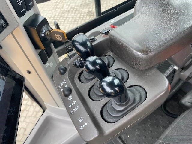 Gummihjulslæsser Volvo L 120 H A/C, BSS, ZSA, 3. Kr., SW (12005212): billede 17 Gummihjulslæsser Volvo L 120 H A/C, BSS, ZSA, 3. Kr., SW (12005212): billede 17