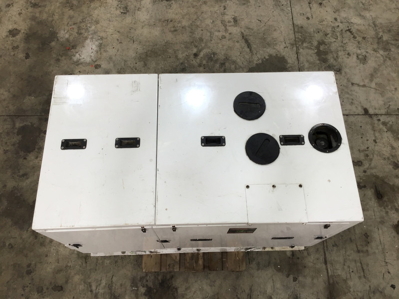 Caterpillar 3054NA GENERATOR 42.5 KVA USED - Strømgenerator: billede 5 Caterpillar 3054NA GENERATOR 42.5 KVA USED - Strømgenerator: billede 5