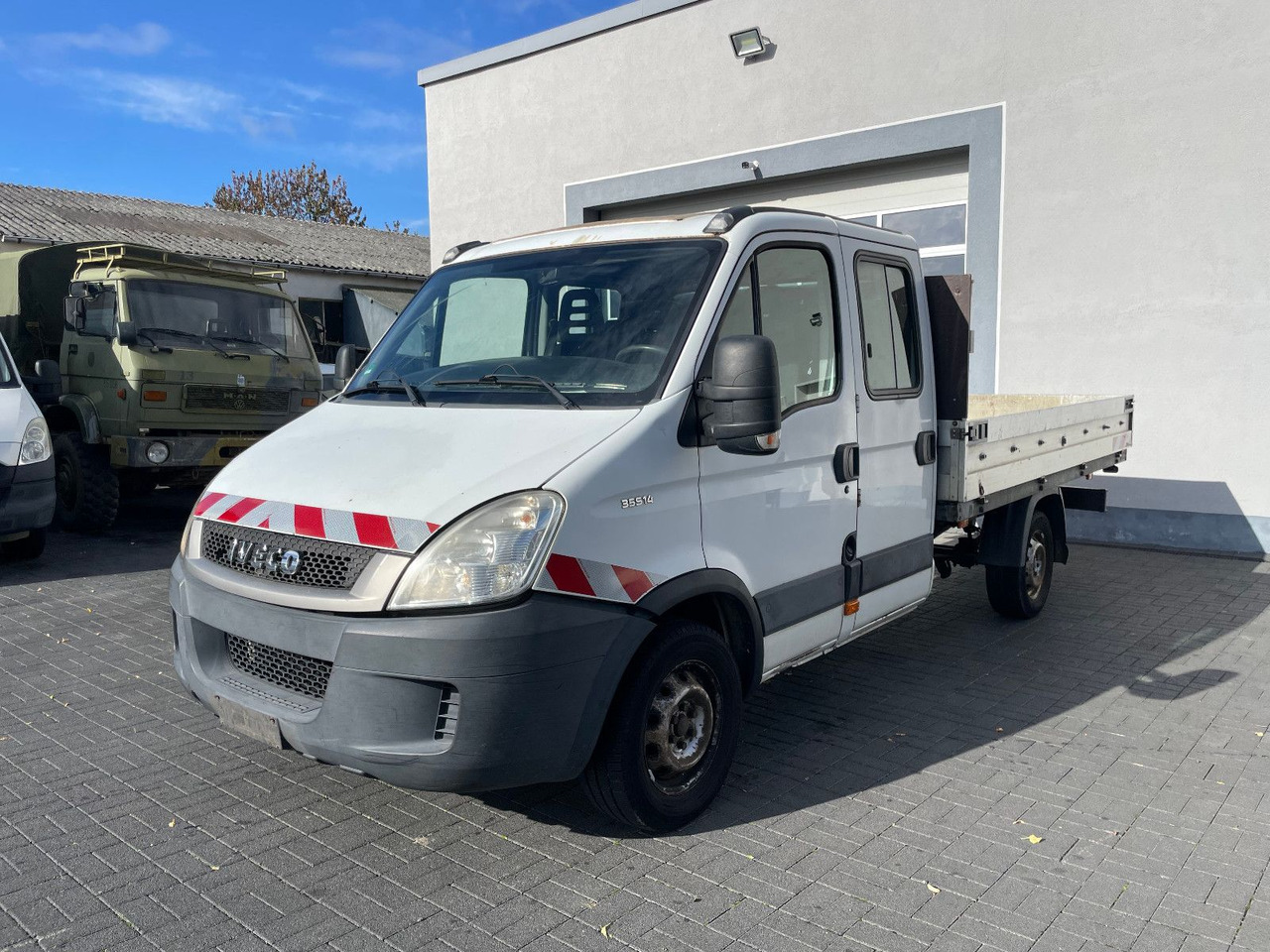 Iveco Daily 35S14 Pritsche, DoKa, Klima - Ladbil, Mandskabsbil: billede 1 Iveco Daily 35S14 Pritsche, DoKa, Klima - Ladbil, Mandskabsbil: billede 1
