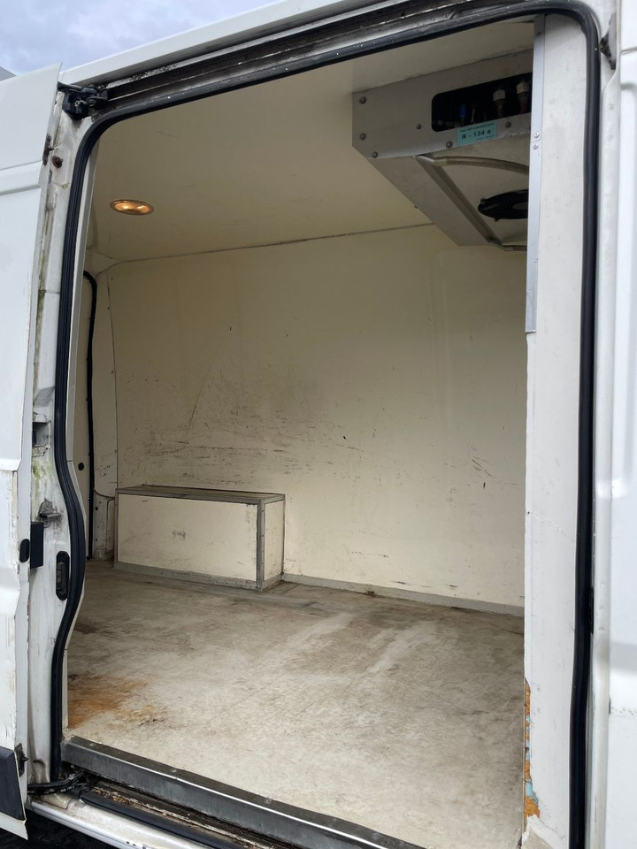 Leje en Peugeot Boxer 120 HDI Kühlkastenwagen Peugeot Boxer 120 HDI Kühlkastenwagen: billede 18 Leje en Peugeot Boxer 120 HDI Kühlkastenwagen Peugeot Boxer 120 HDI Kühlkastenwagen: billede 18