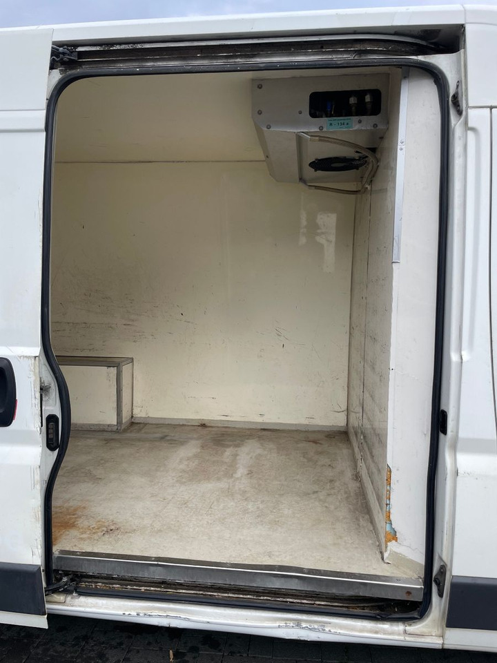 Leje en Peugeot Boxer 120 HDI Kühlkastenwagen Peugeot Boxer 120 HDI Kühlkastenwagen: billede 17 Leje en Peugeot Boxer 120 HDI Kühlkastenwagen Peugeot Boxer 120 HDI Kühlkastenwagen: billede 17