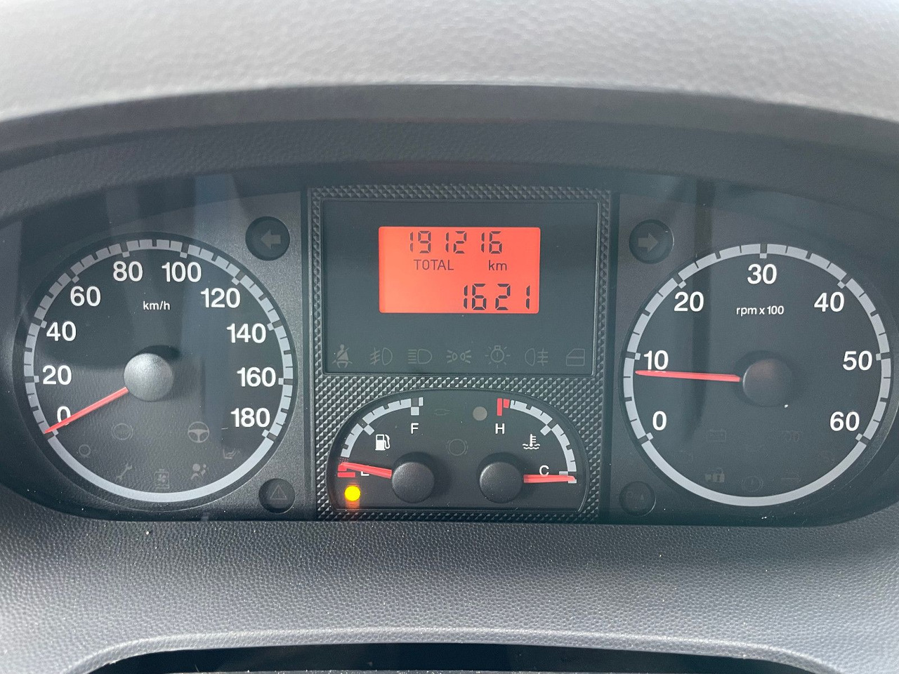 Leje en Peugeot Boxer 120 HDI Kühlkastenwagen Peugeot Boxer 120 HDI Kühlkastenwagen: billede 35 Leje en Peugeot Boxer 120 HDI Kühlkastenwagen Peugeot Boxer 120 HDI Kühlkastenwagen: billede 35