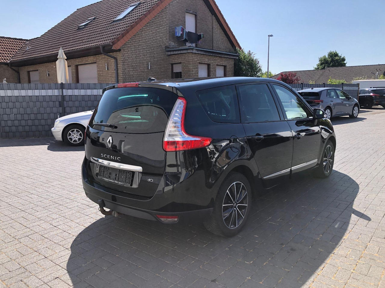 Renault Scenic Grand 2.0 dCi 150 BOSE Edition,Automatik - Persontransport: billede 2 Renault Scenic Grand 2.0 dCi 150 BOSE Edition,Automatik - Persontransport: billede 2