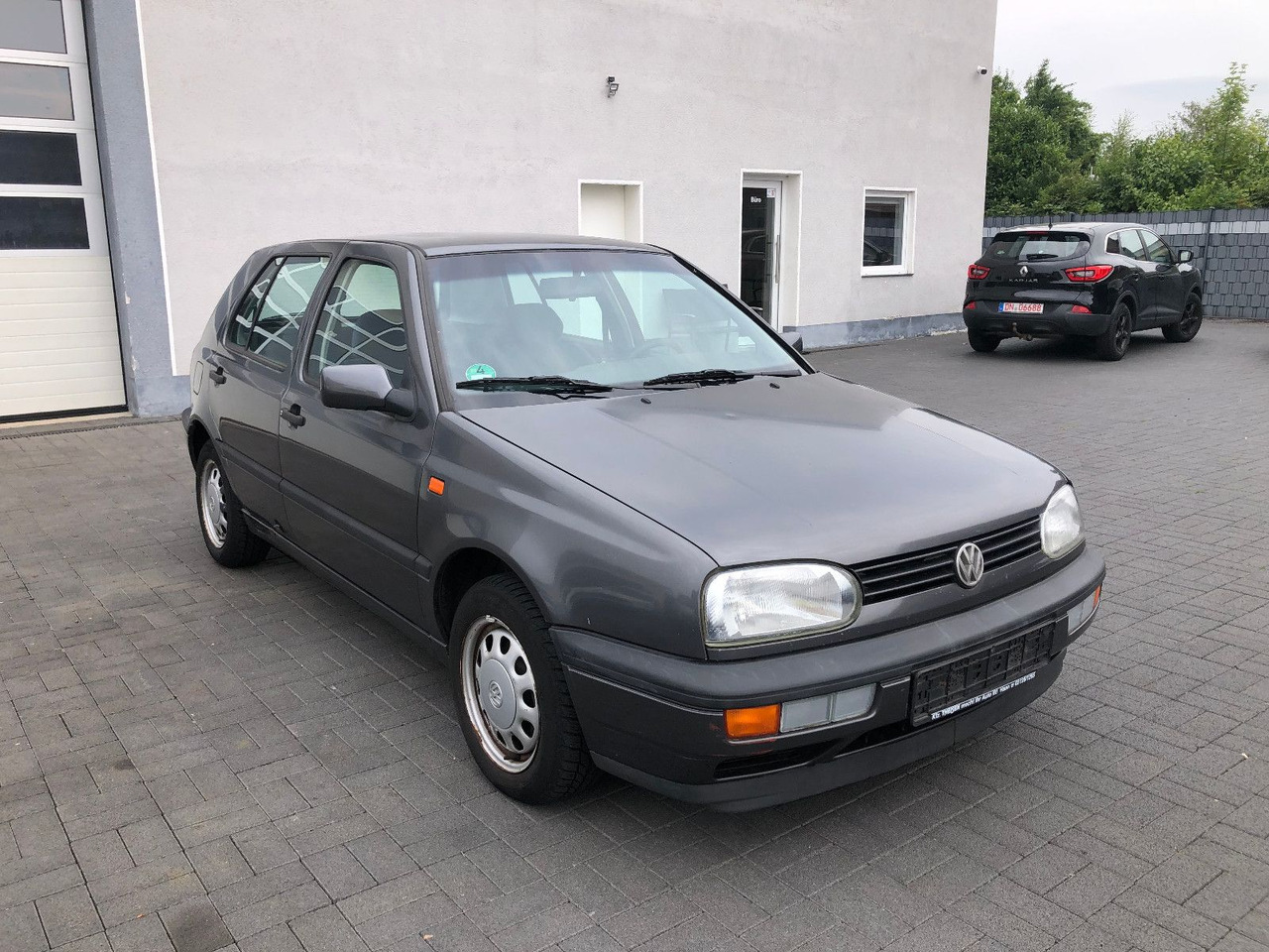 Volkswagen Golf 1.8 GL Klima - Sedan: billede 1 Volkswagen Golf 1.8 GL Klima - Sedan: billede 1