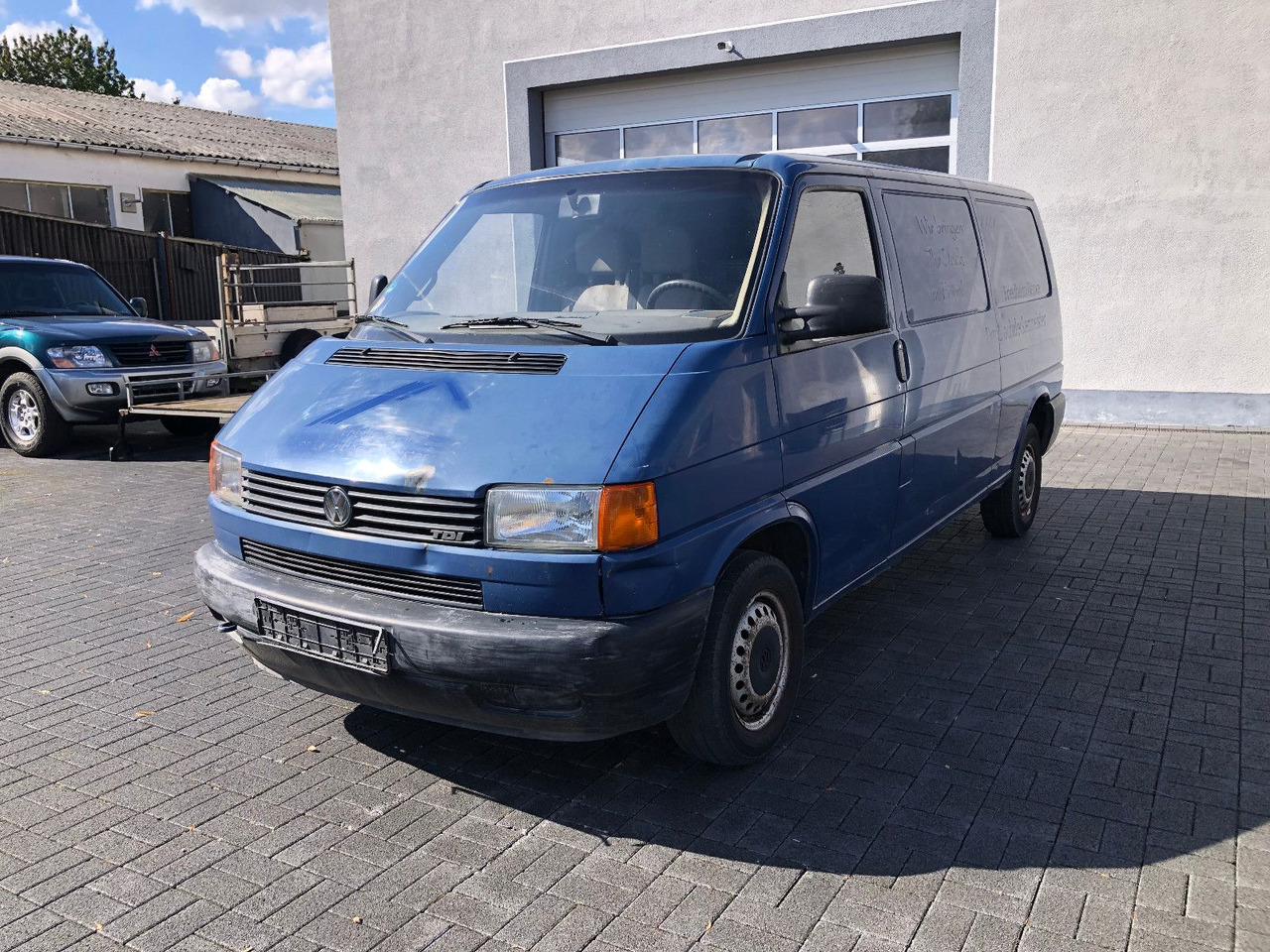 Volkswagen T4 2.5 TDI Lang - Små varebil: billede 1 Volkswagen T4 2.5 TDI Lang - Små varebil: billede 1
