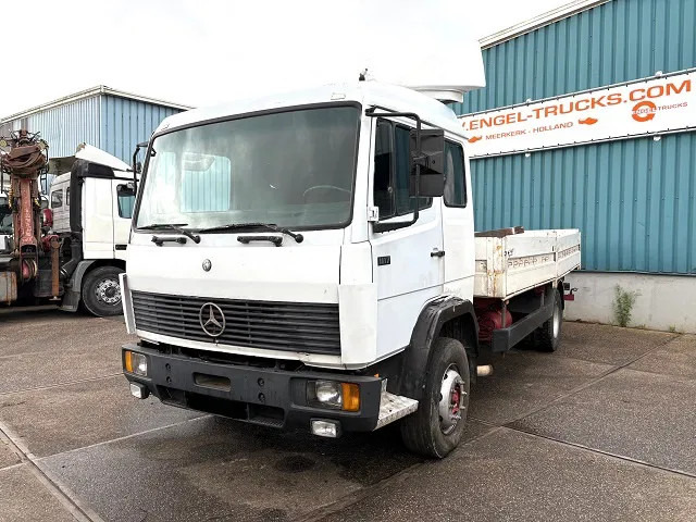 Mercedes-Benz 1117 K 6-CILINDER SLEEPERCAB (8 WHEEL NUTS / FULL STEEL SUSPENSION / MANUAL GEARBOX) - Lastbil med lad: billede 1 Mercedes-Benz 1117 K 6-CILINDER SLEEPERCAB (8 WHEEL NUTS / FULL STEEL SUSPENSION / MANUAL GEARBOX) - Lastbil med lad: billede 1