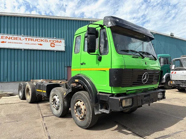 Mercedes-Benz SK 3335K 8x4 FULL STEEL CHASSIS (ZF16 MANUAL GEARBOX / RETARDER / FULL STEEL SUSPENSION / REDUCTION AXLES) - Lastbil chassis: billede 2 Mercedes-Benz SK 3335K 8x4 FULL STEEL CHASSIS (ZF16 MANUAL GEARBOX / RETARDER / FULL STEEL SUSPENSION / REDUCTION AXLES) - Lastbil chassis: billede 2