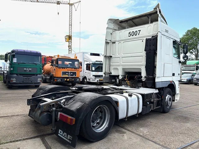 DAF XF 105.460 SPACECAB (ZF16 MANUAL GEARBOX / MX-BRAKE / 870+430 LITER TANK / FRIDGE / AIRCONDITIONING) - Trækker: billede 3 DAF XF 105.460 SPACECAB (ZF16 MANUAL GEARBOX / MX-BRAKE / 870+430 LITER TANK / FRIDGE / AIRCONDITIONING) - Trækker: billede 3