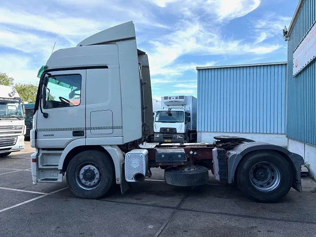 Mercedes-Benz Actros 1846 LS (MP2) (EPS WITH CLUTCH (3 PEDALS) / RETARDER / AIRCONDITIONING / ETC) - Trækker: billede 5 Mercedes-Benz Actros 1846 LS (MP2) (EPS WITH CLUTCH (3 PEDALS) / RETARDER / AIRCONDITIONING / ETC) - Trækker: billede 5
