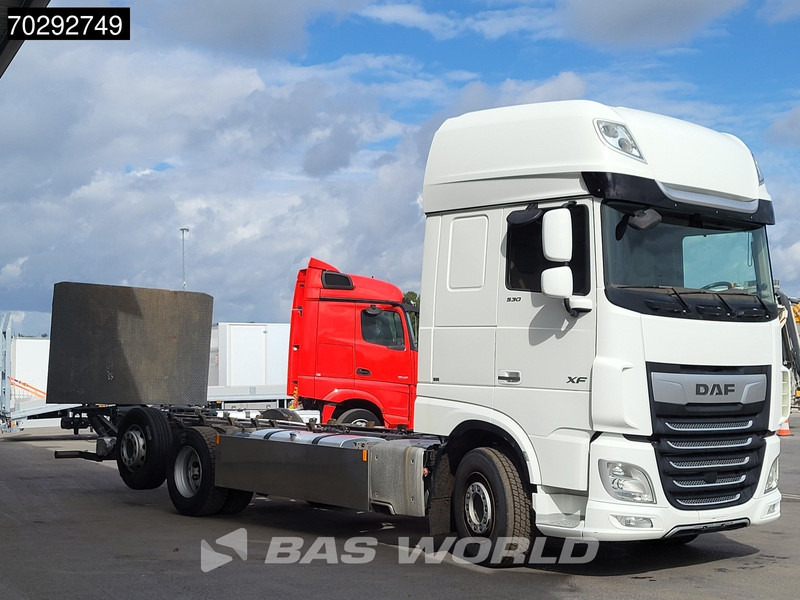 DAF XF 530 XF 6X2 2000kg Ladebordwand Lift+Steering-Axle Navi ACC Euro 6 - Lastbil chassis: billede 3 DAF XF 530 XF 6X2 2000kg Ladebordwand Lift+Steering-Axle Navi ACC Euro 6 - Lastbil chassis: billede 3
