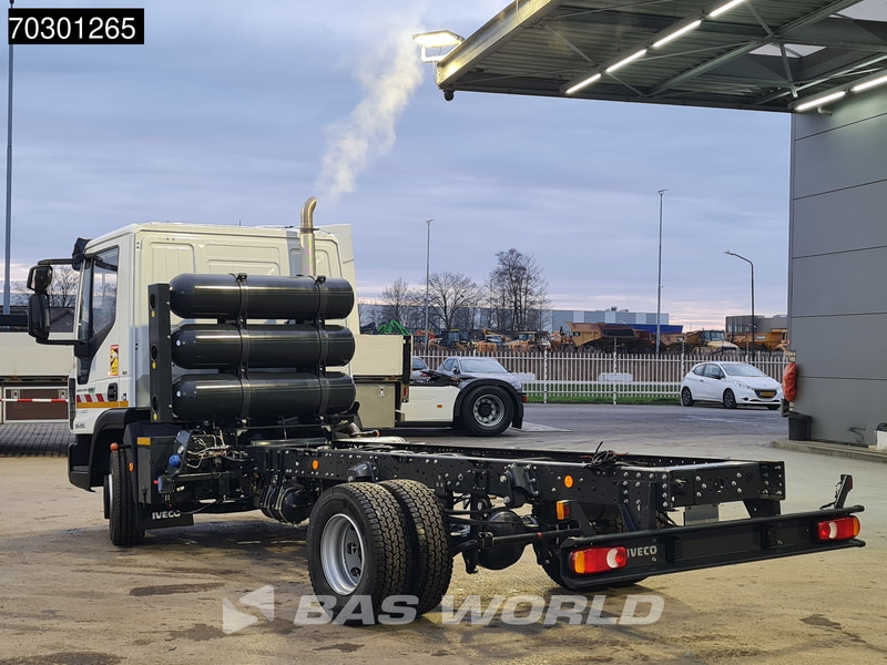 Iveco Eurocargo 120E210 4X2 NEW! 12 tons CNG chassis Automatic Airco Cruise control Euro 6 - Lastbil chassis: billede 3 Iveco Eurocargo 120E210 4X2 NEW! 12 tons CNG chassis Automatic Airco Cruise control Euro 6 - Lastbil chassis: billede 3