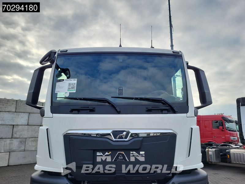 Leje en MAN TGS 41.440 8X4 New! 12m3 Schwing Mixer Big-Axle Steelsuspension Automatic Euro 6 MAN TGS 41.440 8X4 New! 12m3 Schwing Mixer Big-Axle Steelsuspension Automatic Euro 6: billede 7
