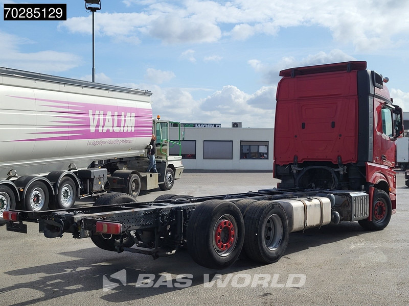 Mercedes-Benz Actros 2548 Actros 6X2 BigSpace Retarder PTO Liftachse Xenon ACC Navi Euro 6 - Lastbil chassis: billede 5 Mercedes-Benz Actros 2548 Actros 6X2 BigSpace Retarder PTO Liftachse Xenon ACC Navi Euro 6 - Lastbil chassis: billede 5