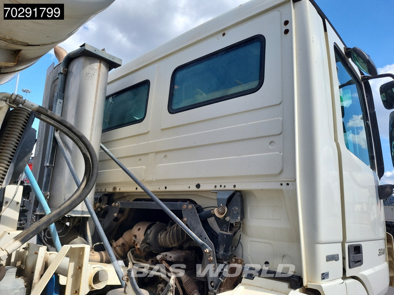 Mercedes-Benz Actros 3241 8X4 9m3 Schwing Stetter Retarder Big-Axle Steelsuspension 3-Pedals Euro 4 - Betonbil: billede 5 Mercedes-Benz Actros 3241 8X4 9m3 Schwing Stetter Retarder Big-Axle Steelsuspension 3-Pedals Euro 4 - Betonbil: billede 5
