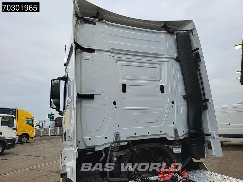 Leje en Mercedes-Benz Actros 1842 4X2 StreamSpace 2xTanks Mercedes-Benz Actros 1842 4X2 StreamSpace 2xTanks: billede 12 Leje en Mercedes-Benz Actros 1842 4X2 StreamSpace 2xTanks Mercedes-Benz Actros 1842 4X2 StreamSpace 2xTanks: billede 12
