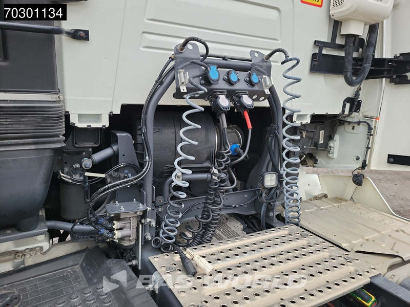 Trækker Renault T 520 4X2 HIGH Full-Air 2x Tanks Alcoa's Stanklima: billede 13 Trækker Renault T 520 4X2 HIGH Full-Air 2x Tanks Alcoa's Stanklima: billede 13