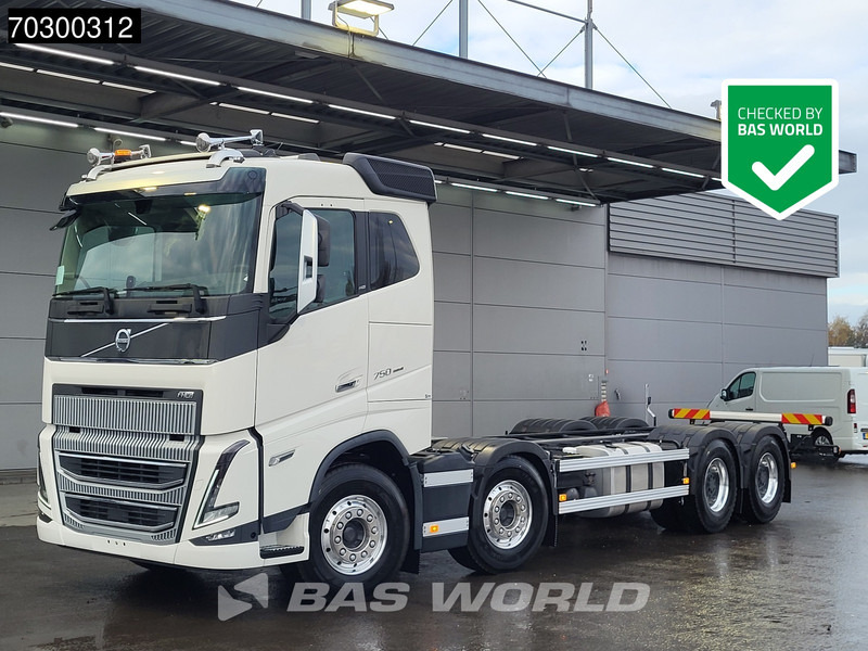 Volvo FH16 750 FH16 8X4 NEW 8x4 chassis! Air suspension Big-Axle Automatic VEB+ Euro 6 - Lastbil chassis: billede 1 Volvo FH16 750 FH16 8X4 NEW 8x4 chassis! Air suspension Big-Axle Automatic VEB+ Euro 6 - Lastbil chassis: billede 1