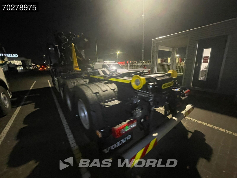 Volvo FM 460 8X4 NEW! Palfinger Q200Z95TR HPLS Crane + HT 24 TEC Hooklift ACC LED - Lastbil kroghejs, Lastbil med kran: billede 5 Volvo FM 460 8X4 NEW! Palfinger Q200Z95TR HPLS Crane + HT 24 TEC Hooklift ACC LED - Lastbil kroghejs, Lastbil med kran: billede 5