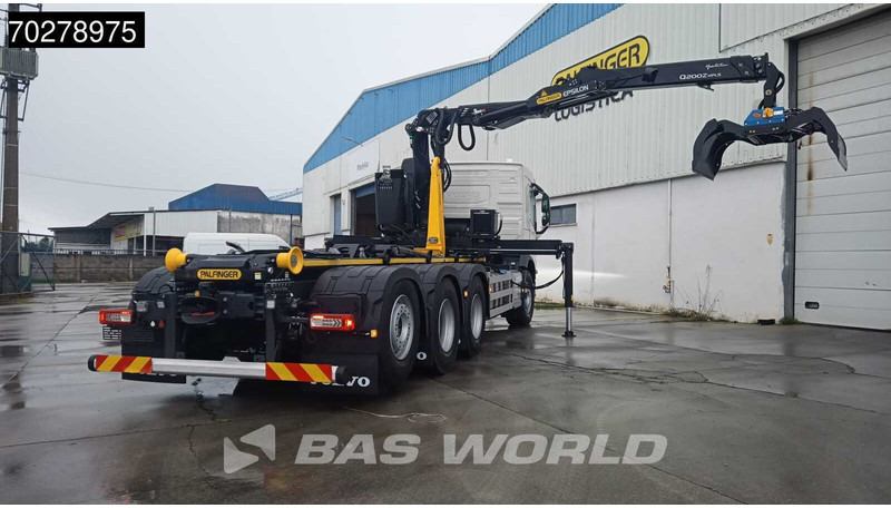 Volvo FM 460 8X4 NEW! Palfinger Q200Z95TR HPLS Crane + HT 24 TEC Hooklift ACC LED - Lastbil kroghejs, Lastbil med kran: billede 5 Volvo FM 460 8X4 NEW! Palfinger Q200Z95TR HPLS Crane + HT 24 TEC Hooklift ACC LED - Lastbil kroghejs, Lastbil med kran: billede 5