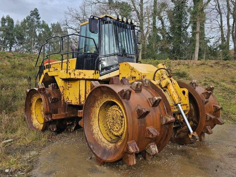 Caterpillar Compacteur à Déchet / Pieds de Mouton 826GII - Kompaktor: billede 1 Caterpillar Compacteur à Déchet / Pieds de Mouton 826GII - Kompaktor: billede 1