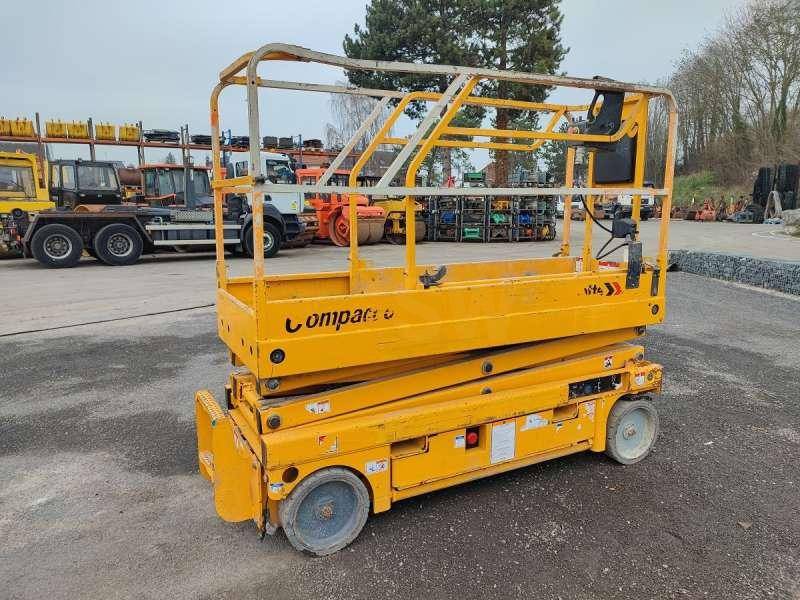 Haulotte CISEAUX COMPACT 8 - Søjlelift: billede 4 Haulotte CISEAUX COMPACT 8 - Søjlelift: billede 4