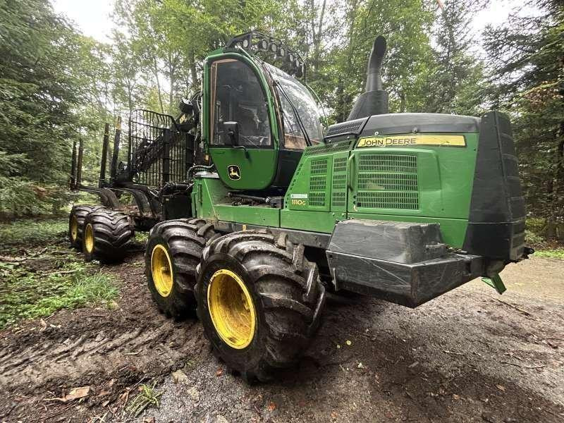 John Deere 1110G - Udkørselsmaskine: billede 1 John Deere 1110G - Udkørselsmaskine: billede 1
