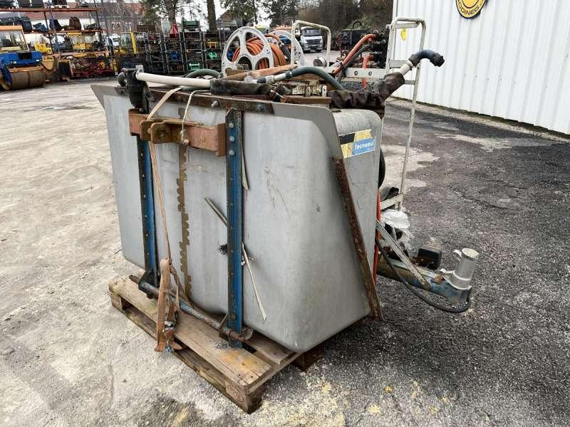 Tecnoma CUVE DE TRAITEMENT PHYTO - Liftsprøjte: billede 2 Tecnoma CUVE DE TRAITEMENT PHYTO - Liftsprøjte: billede 2