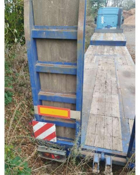 Verem 3 ESSIEUX - Nedbygget platform sættevogn: billede 3 Verem 3 ESSIEUX - Nedbygget platform sættevogn: billede 3