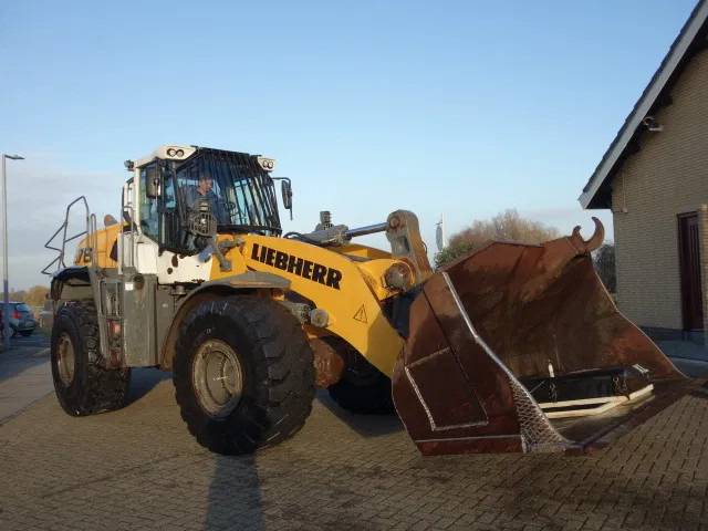 Liebherr L576X POWER,SNELWISSEL SYSTEEM,AIRCO - Gummihjulslæsser: billede 3 Liebherr L576X POWER,SNELWISSEL SYSTEEM,AIRCO - Gummihjulslæsser: billede 3