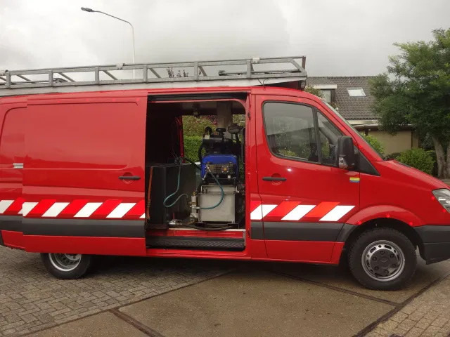 Mercedes-Benz 516CDI met hogedrukspuit 250 bar - Varevogn: billede 2 Mercedes-Benz 516CDI met hogedrukspuit 250 bar - Varevogn: billede 2