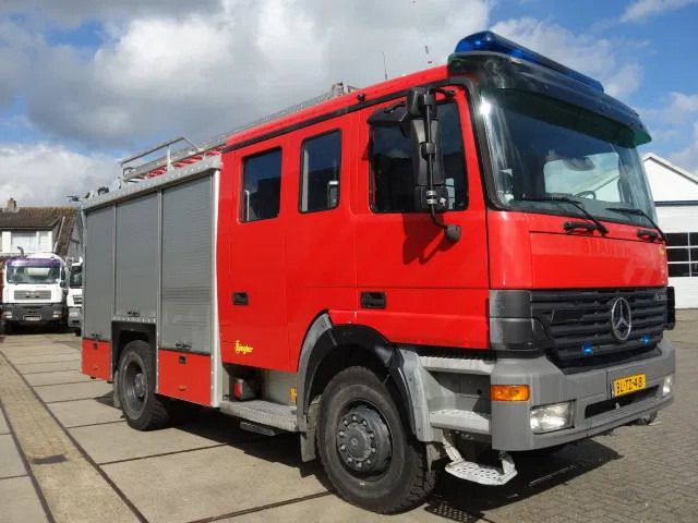 Mercedes-Benz Actros 1831 4X4 ZIEGLER BOMBEROS POMP,2500 L TANK - Brandbil: billede 2 Mercedes-Benz Actros 1831 4X4 ZIEGLER BOMBEROS POMP,2500 L TANK - Brandbil: billede 2