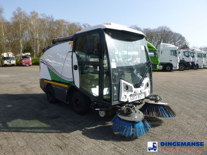 Johnston C202 compact street sweeper - Fejebil: billede 2 Johnston C202 compact street sweeper - Fejebil: billede 2