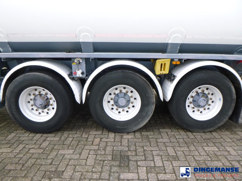 LAG Fuel tank alu 44.4 m3 / 6 comp + pump - Tankanhænger: billede 5 LAG Fuel tank alu 44.4 m3 / 6 comp + pump - Tankanhænger: billede 5