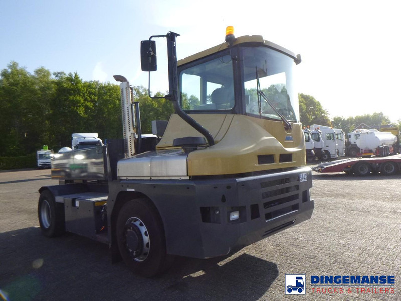 MOL RM 255 4X4 terminal drawbar tractor 150 ton - Terminaltraktor: billede 2 MOL RM 255 4X4 terminal drawbar tractor 150 ton - Terminaltraktor: billede 2