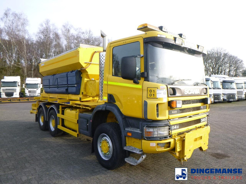 Scania P114-340 CB 6X6 RHD gritter / snow plough - Snerydningsmaskine: billede 2 Scania P114-340 CB 6X6 RHD gritter / snow plough - Snerydningsmaskine: billede 2