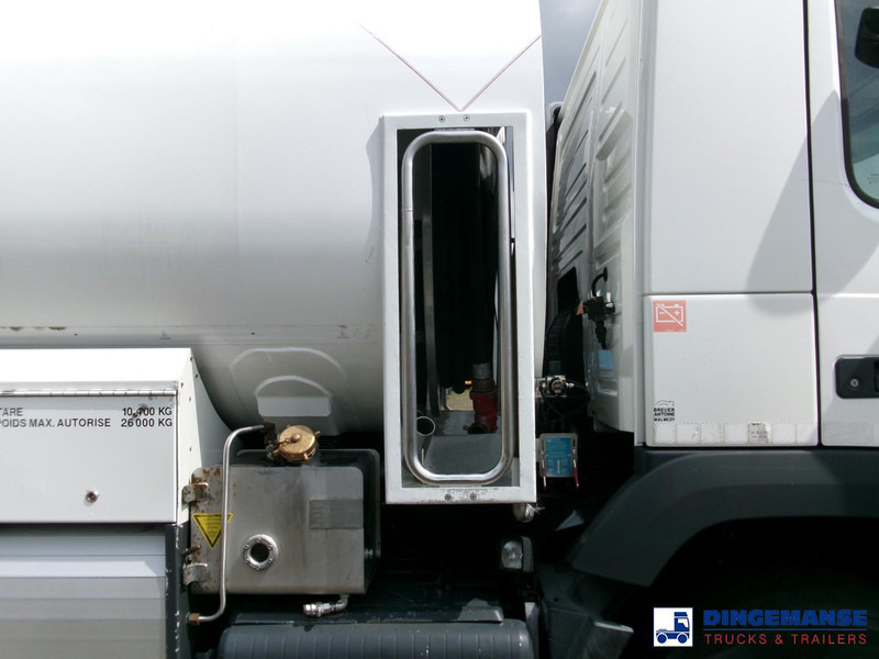 Volvo FM 380 6X2 fuel tank 20.6 m3 / 4 comp - Tankbil: billede 5 Volvo FM 380 6X2 fuel tank 20.6 m3 / 4 comp - Tankbil: billede 5