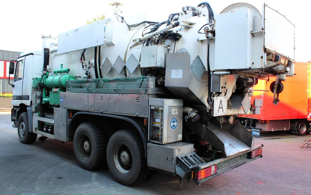 Mercedes-Benz Actros 3335 6x4 Kroll 13m³ HD-Kombi ADR/GGVS V2A - Slamsugemaskine: billede 5 Mercedes-Benz Actros 3335 6x4 Kroll 13m³ HD-Kombi ADR/GGVS V2A - Slamsugemaskine: billede 5