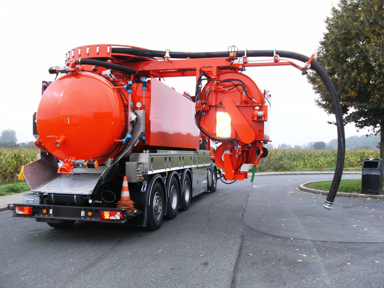 Scania R450 8x4 Kroll 19m³ W-Rückgewinner Kombi-HD +ADR - Slamsugemaskine: billede 3 Scania R450 8x4 Kroll 19m³ W-Rückgewinner Kombi-HD +ADR - Slamsugemaskine: billede 3