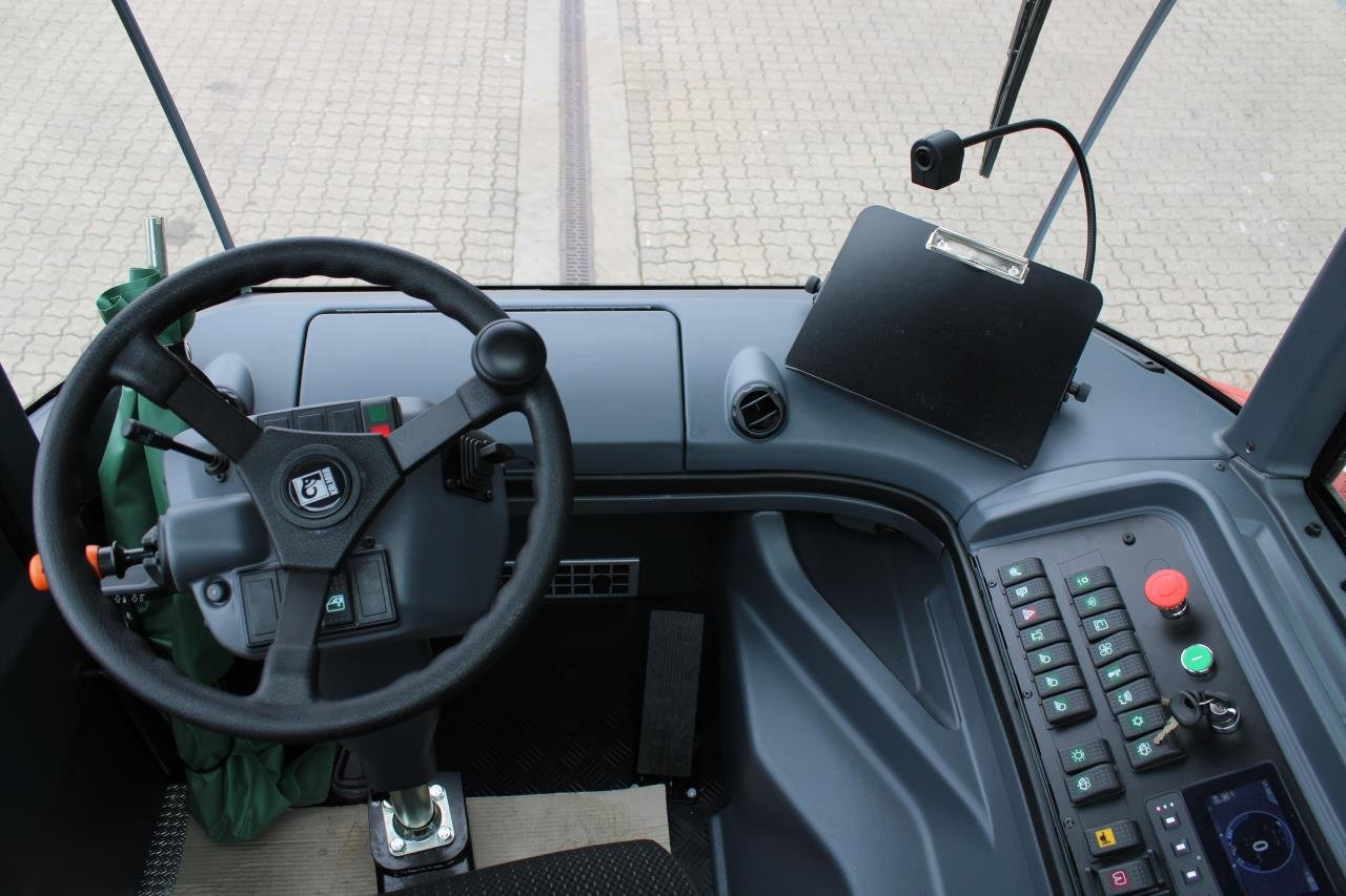 Kalmar TRL618I 4X4 - Terminaltraktor: billede 4 Kalmar TRL618I 4X4 - Terminaltraktor: billede 4
