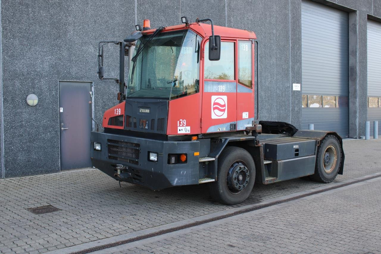 Kalmar TT618I - Terminaltraktor: billede 2 Kalmar TT618I - Terminaltraktor: billede 2