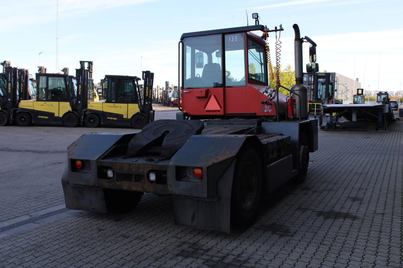 Kalmar TT618I - Terminaltraktor: billede 3 Kalmar TT618I - Terminaltraktor: billede 3