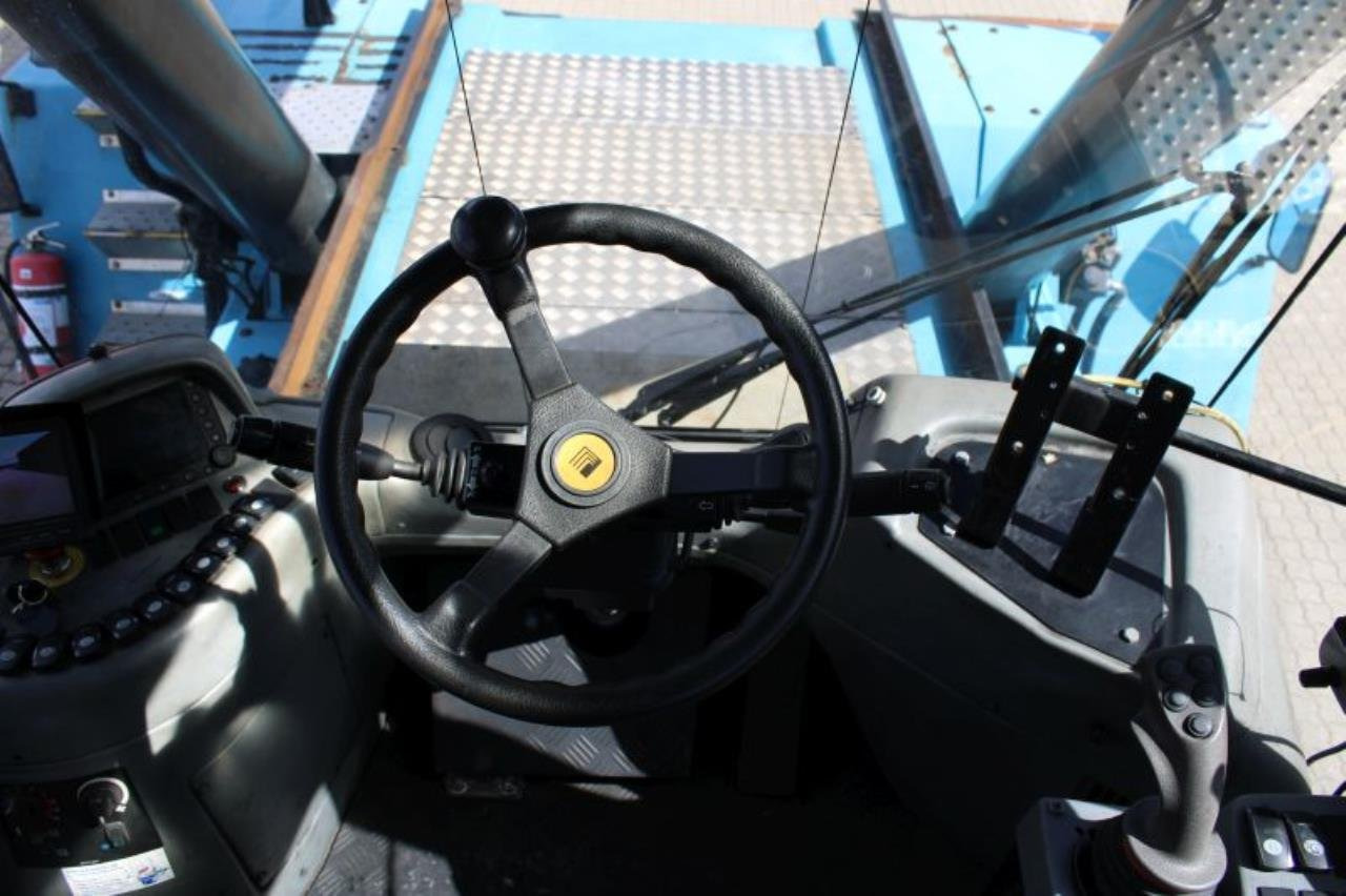 SMV SC45-31 TB5 - Reach stacker: billede 4 SMV SC45-31 TB5 - Reach stacker: billede 4