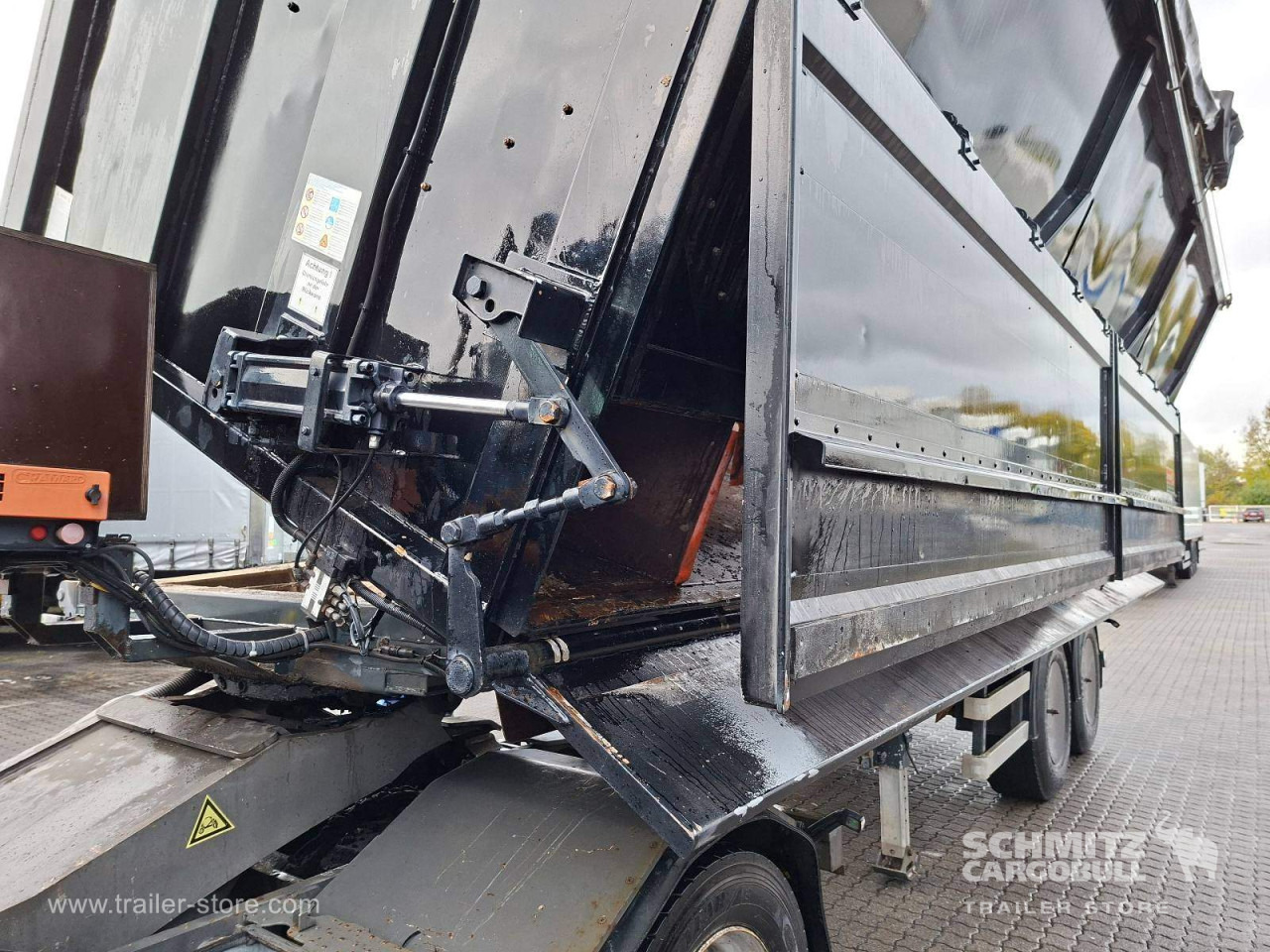 KEMPF Auflieger Kipper Stahlrundmulde 36m³ - Tipvogn sættevogn: billede 2 KEMPF Auflieger Kipper Stahlrundmulde 36m³ - Tipvogn sættevogn: billede 2