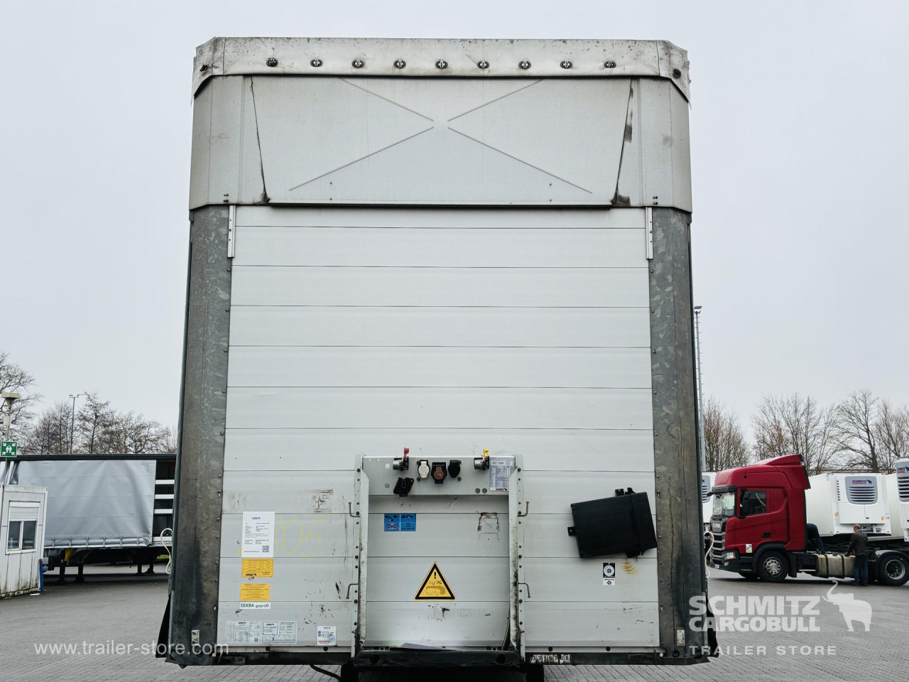 SCHMITZ Auflieger Curtainsider Mega - Gardintrailer: billede 3 SCHMITZ Auflieger Curtainsider Mega - Gardintrailer: billede 3