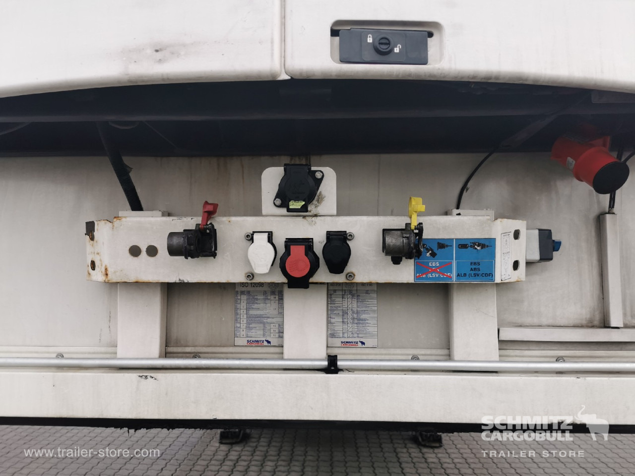 SCHMITZ Auflieger Tiefkühler Standard Double deck - Isotermisk sættevogn: billede 4 SCHMITZ Auflieger Tiefkühler Standard Double deck - Isotermisk sættevogn: billede 4