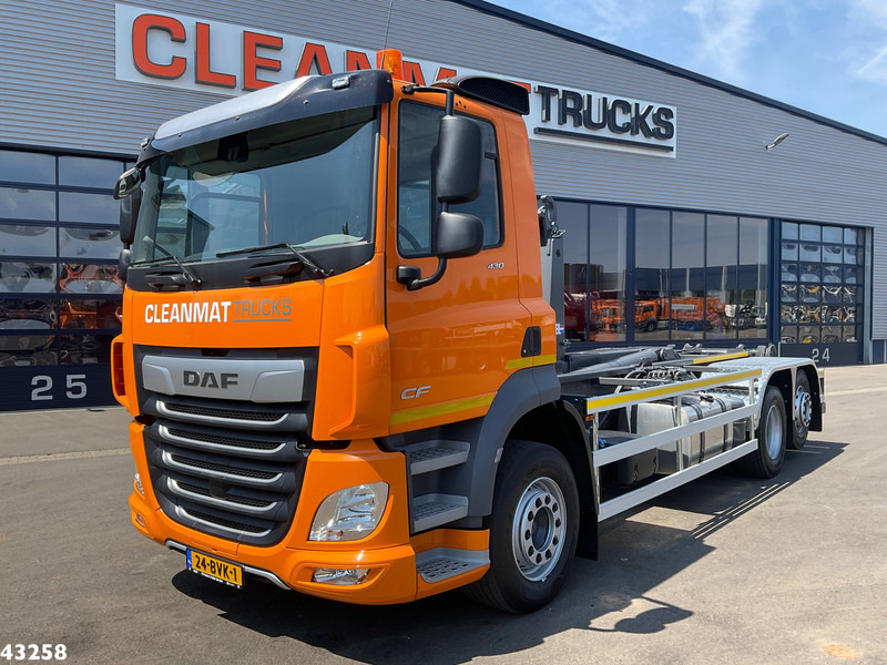 DAF FAN CF 430 VDL 21 Ton haakarmsysteem - Lastbil kroghejs: billede 2 DAF FAN CF 430 VDL 21 Ton haakarmsysteem - Lastbil kroghejs: billede 2
